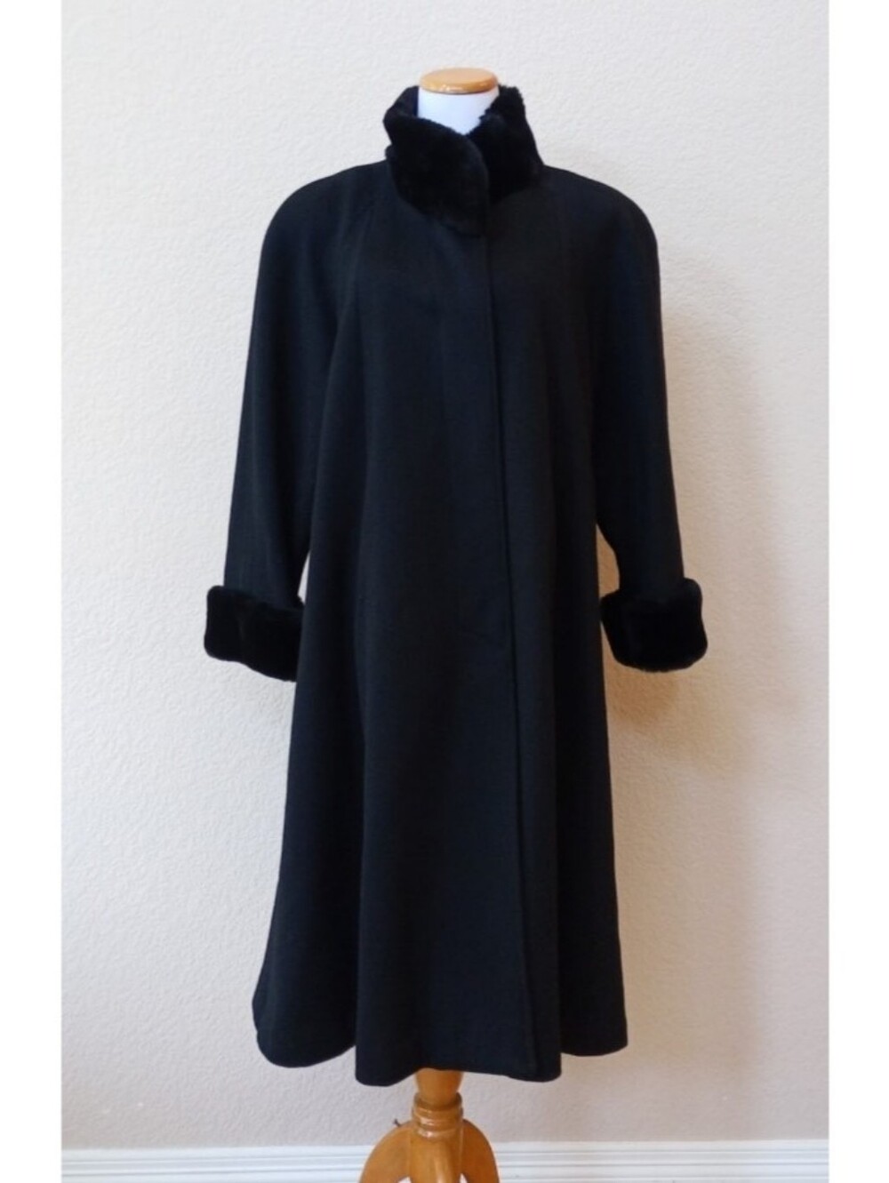 Leslie Fay vintage wool black elegant longcoat with a faux fur trim and cuffs